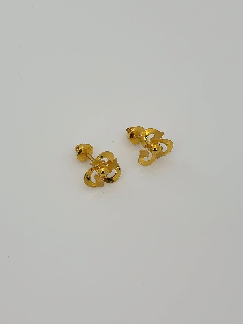 22K Flower Design Gold Studs BEC005