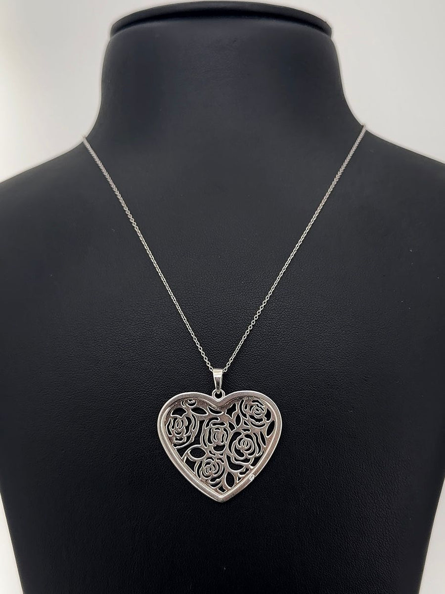 Silver heart pendant with chain