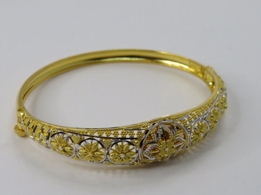 Gold Floral Bangle W2
