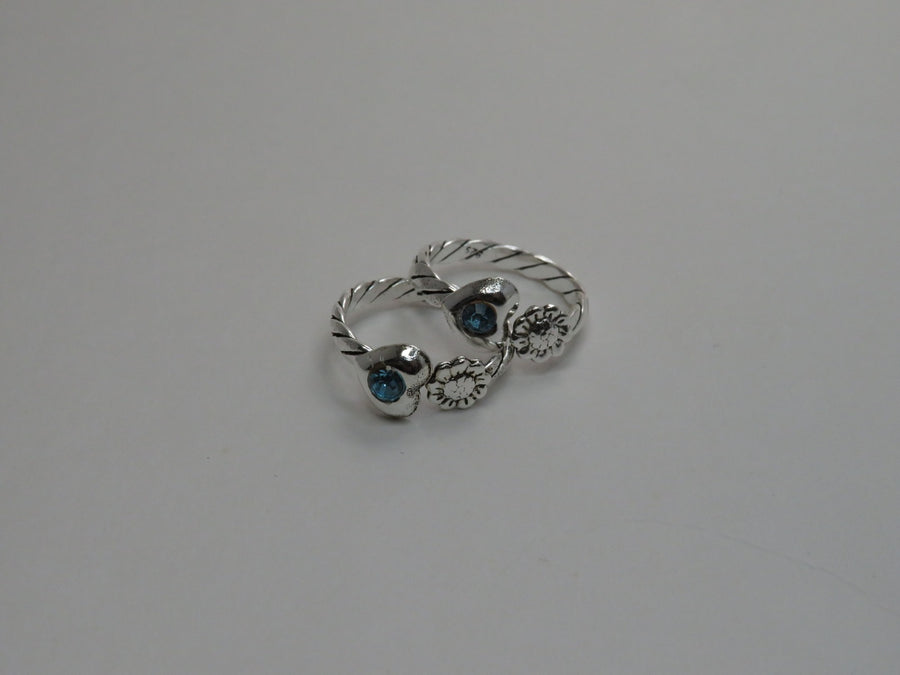 Toe rings with blue stone W10